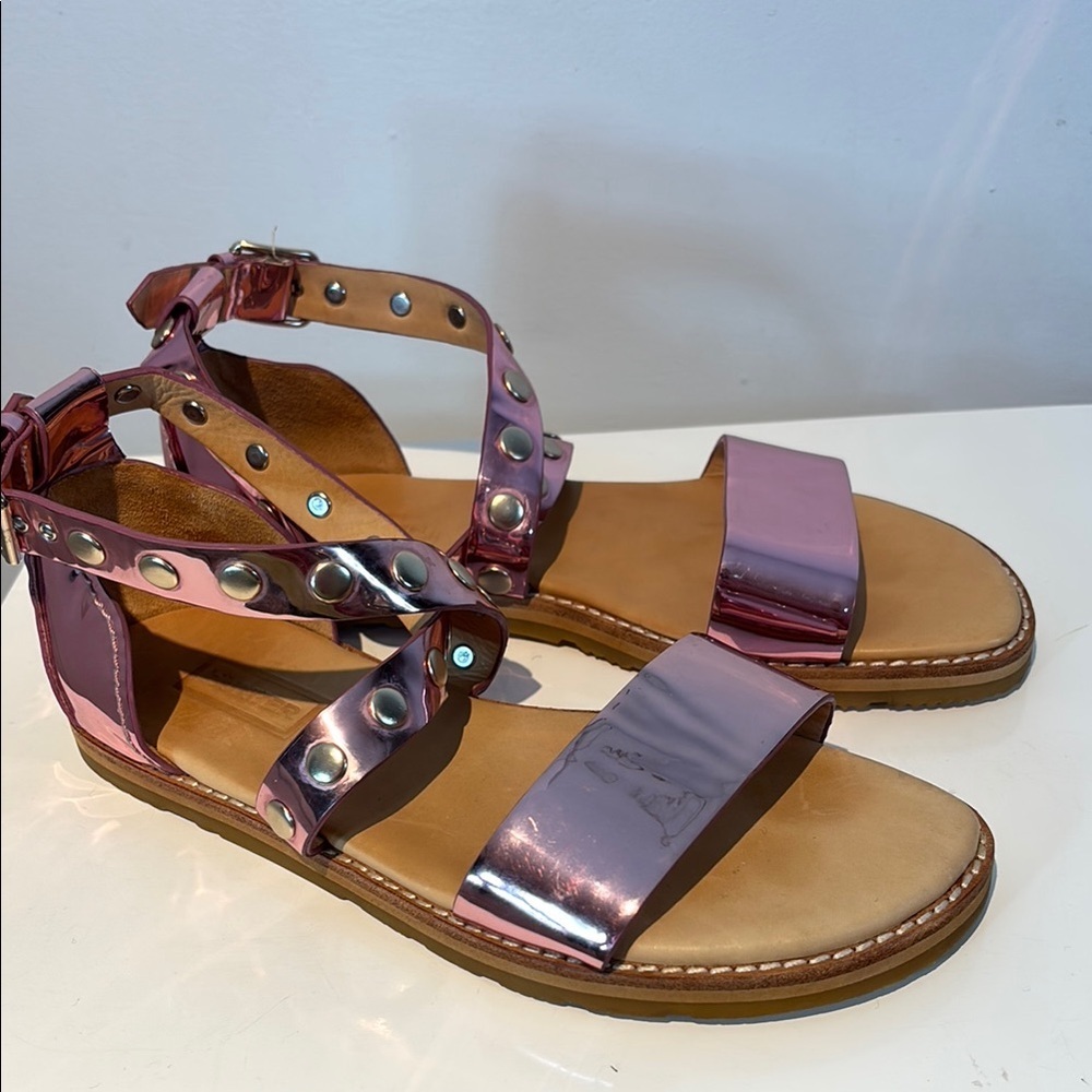 Hunter Metallic Leather Studded Sandals 7.5